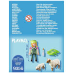 Fermière avec moutons-1