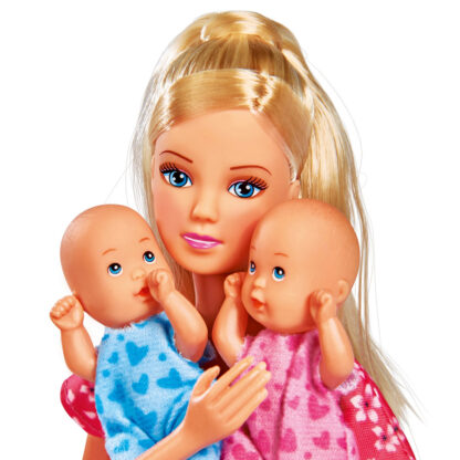 STEFFI LOVE BABYSITTER